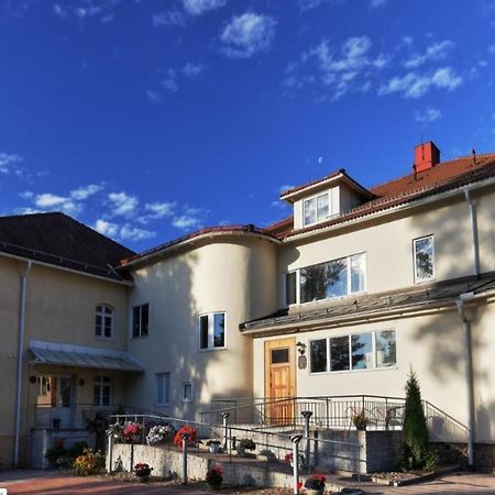 Bed and Breakfast Birgittagarden - Gaesthem - Birgittasystrarna Falun Exterior foto
