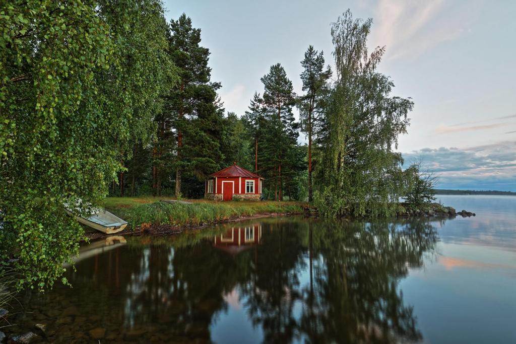 Bed and Breakfast Birgittagarden - Gaesthem - Birgittasystrarna Falun Exterior foto